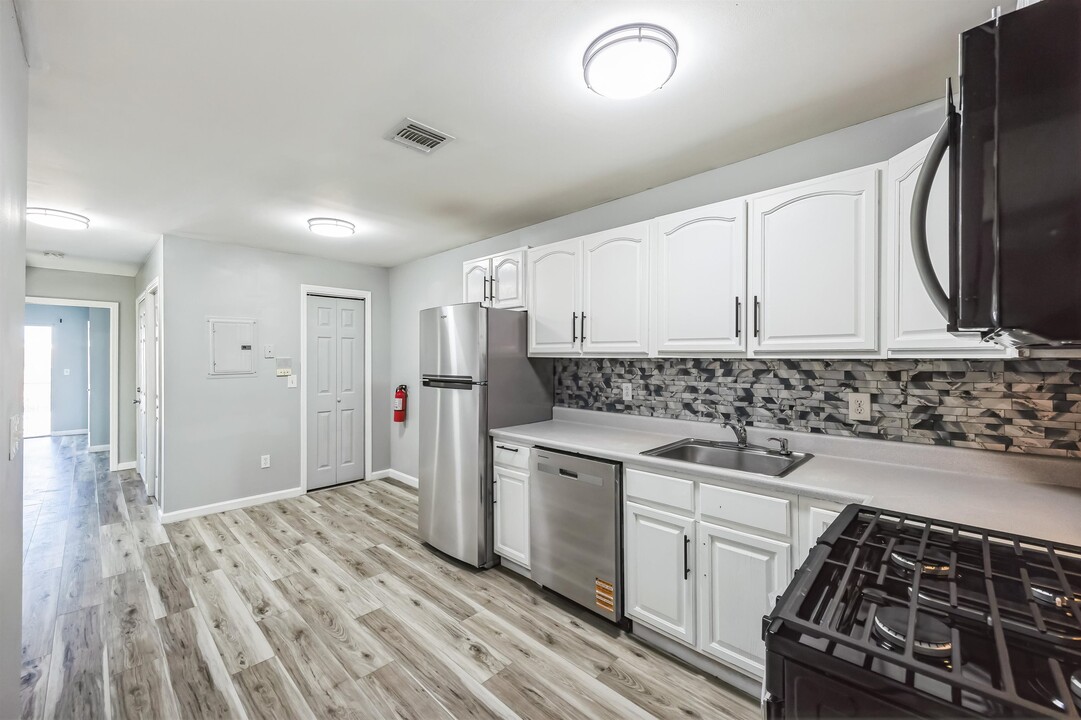 708 Ocean Ave in Jersey City, NJ - Building Photo