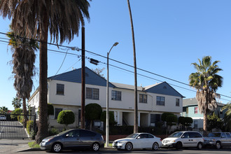 1035 Menlo Ave in Los Angeles, CA - Building Photo - Building Photo