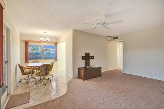 324 Farnham P in Deerfield Beach, FL - Building Photo - Building Photo