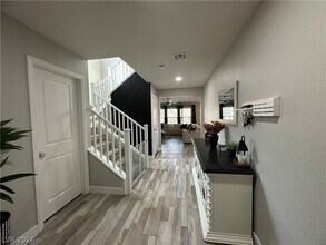 7758 Meng Ct in Las Vegas, NV - Building Photo - Building Photo