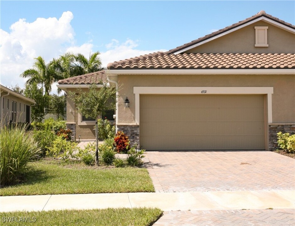 6531 Good Life St in Ft. Myers, FL - Building Photo