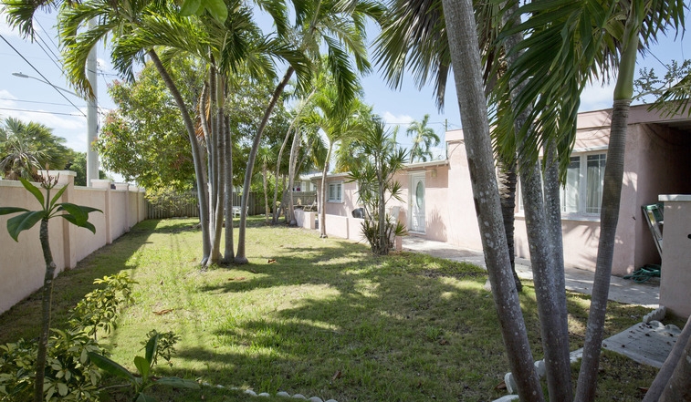 Triplex in Key West, FL - Building Photo