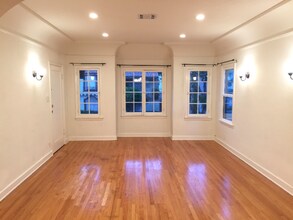 1106.5 S Doheny Dr in Los Angeles, CA - Building Photo - Building Photo