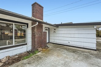 11963 SE 160th St in Renton, WA - Building Photo - Building Photo