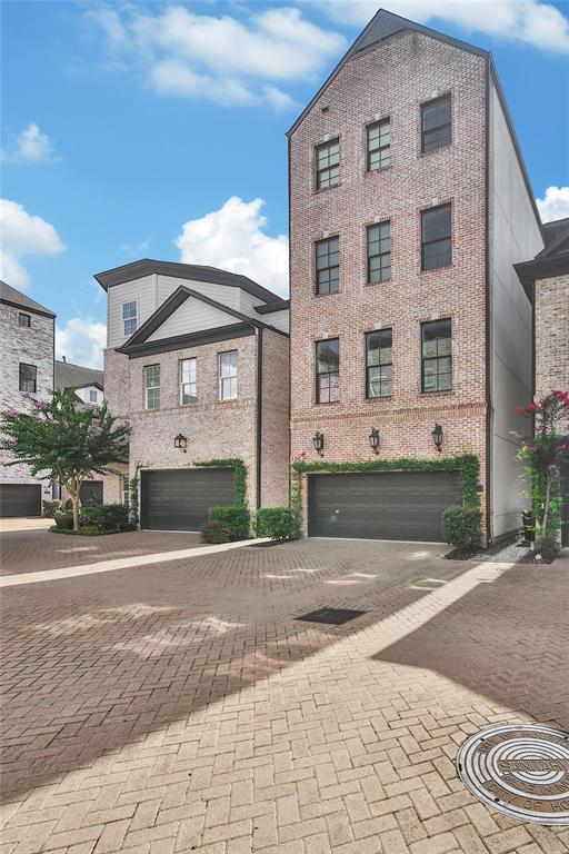 1315 Hunters Meadow Ln in Houston, TX - Building Photo - Building Photo