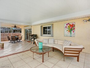 625 97th Ave N in Naples, FL - Building Photo - Building Photo