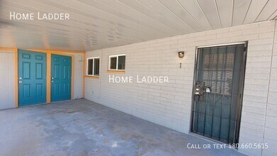 6747 N 26th Ave in Phoenix, AZ - Building Photo - Building Photo
