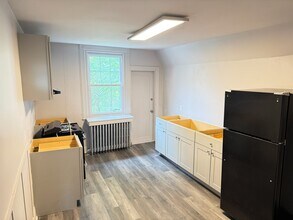 20 W Stratford Ave, Unit 3rd in Lansdowne, PA - Building Photo - Building Photo
