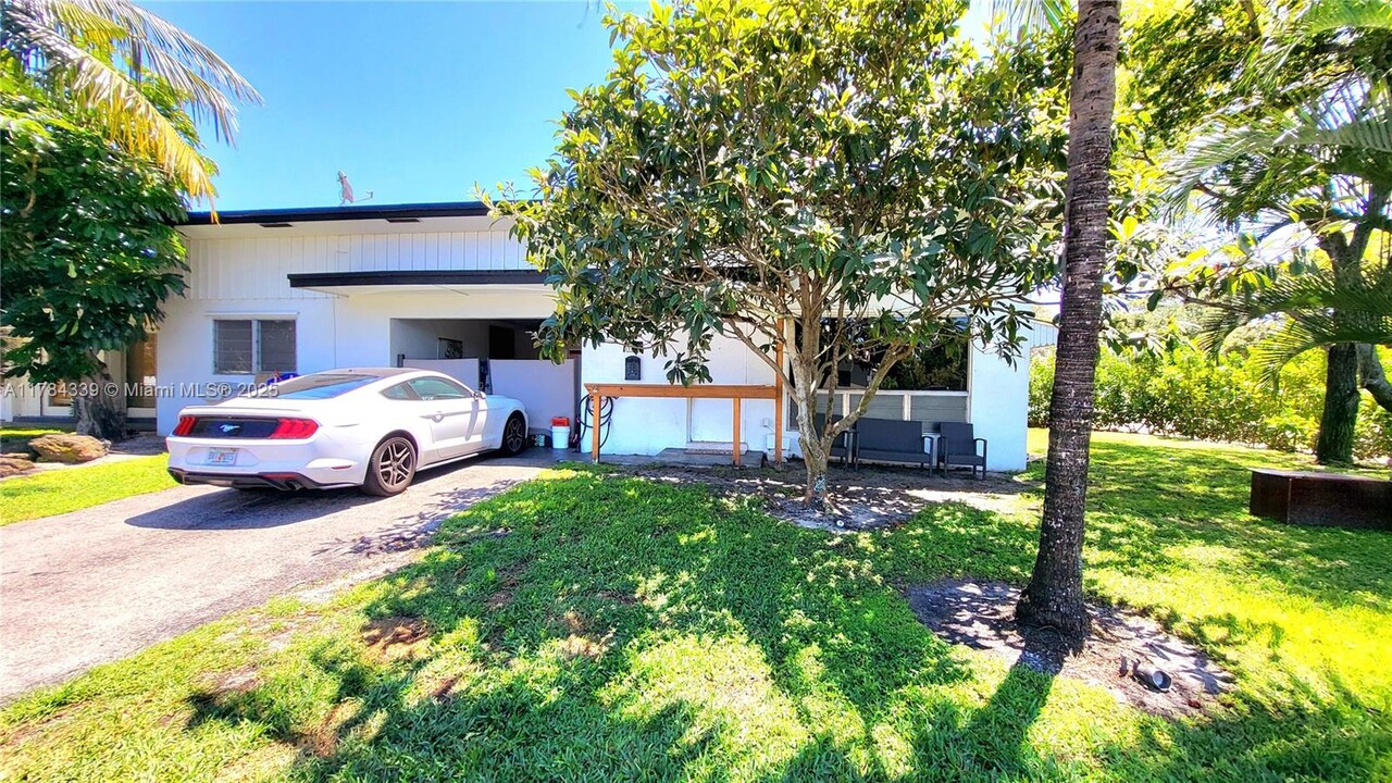 1800 NE 2nd St in Pompano Beach, FL - Building Photo