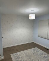 100 Pierson Miller Dr in Pompton Lakes, NJ - Building Photo