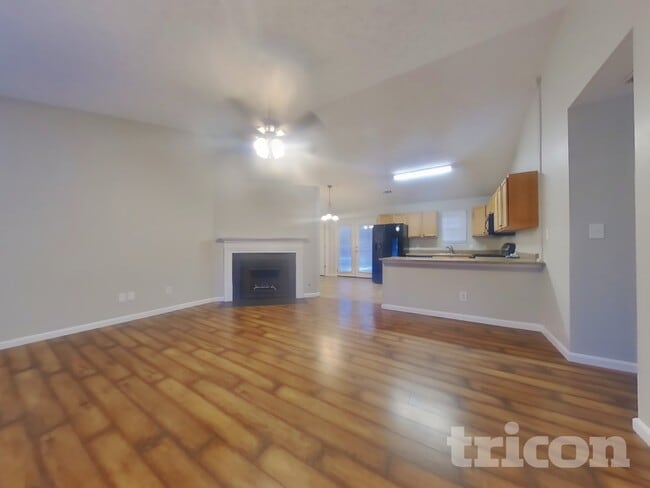 620 Bluff Dr in Woodstock, GA - Building Photo - Building Photo