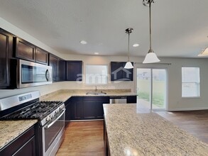 122 Faulkner Dr in Lithopolis, OH - Foto de edificio - Building Photo