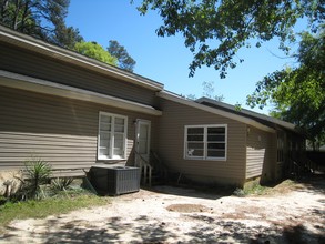 2011 Hamilton Dr in Aiken, SC - Foto de edificio - Building Photo