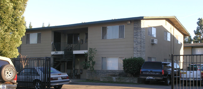 La Rue Apartments in Rancho Cordova, CA - Building Photo - Building Photo