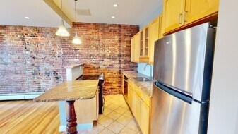 33 Greenwich Park, Unit 3 in Boston, MA - Building Photo