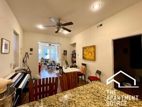 1921 N Francisco Ave, Unit 1 in Chicago, IL - Building Photo - Building Photo