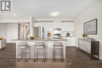 186 Conservancy Dr in Ottawa, ON - Building Photo - Building Photo