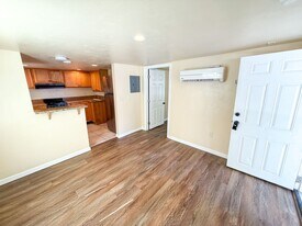 1013 NW 3rd Ave in Gainesville, FL - Building Photo