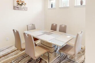 3651 Sandy Brook Dr in Round Rock, TX - Building Photo - Building Photo