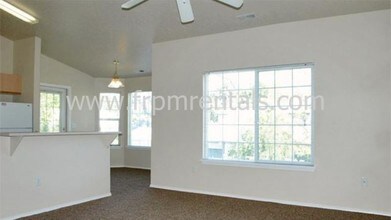 6222 W Corsair Ln-Unit -202 in Boise, ID - Foto de edificio - Building Photo
