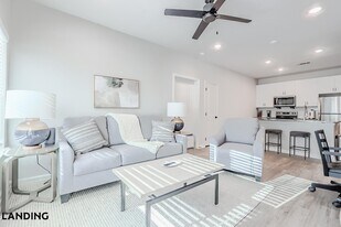 1650 Harris Hill Rd, Unit 07-7104 in San Marcos, TX - Building Photo