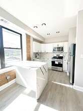 6410 N Hoyne Ave in Chicago, IL - Building Photo - Building Photo