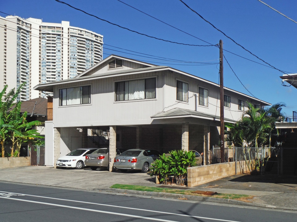 612 University Ave in Honolulu, HI - Building Photo