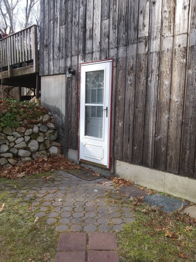 150 Estelle Dr, Unit B