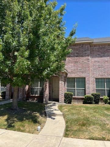 2356 Calendar Ct in Grand Prairie, TX - Foto de edificio