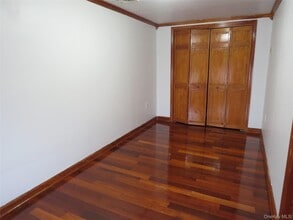 2 E Main St in Middletown, NY - Building Photo - Building Photo