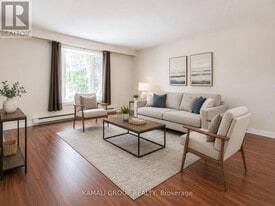 363 Grandview St S in Oshawa, ON - Building Photo