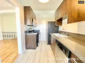 4528 Edgewood Pl in Los Angeles, CA - Foto de edificio - Building Photo