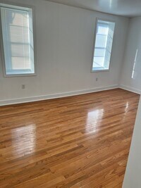 901 Diamond St photo'