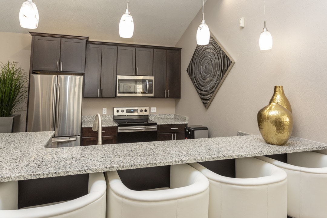 Timber Chase at Sarasota Bay in Sarasota, FL - Foto de edificio