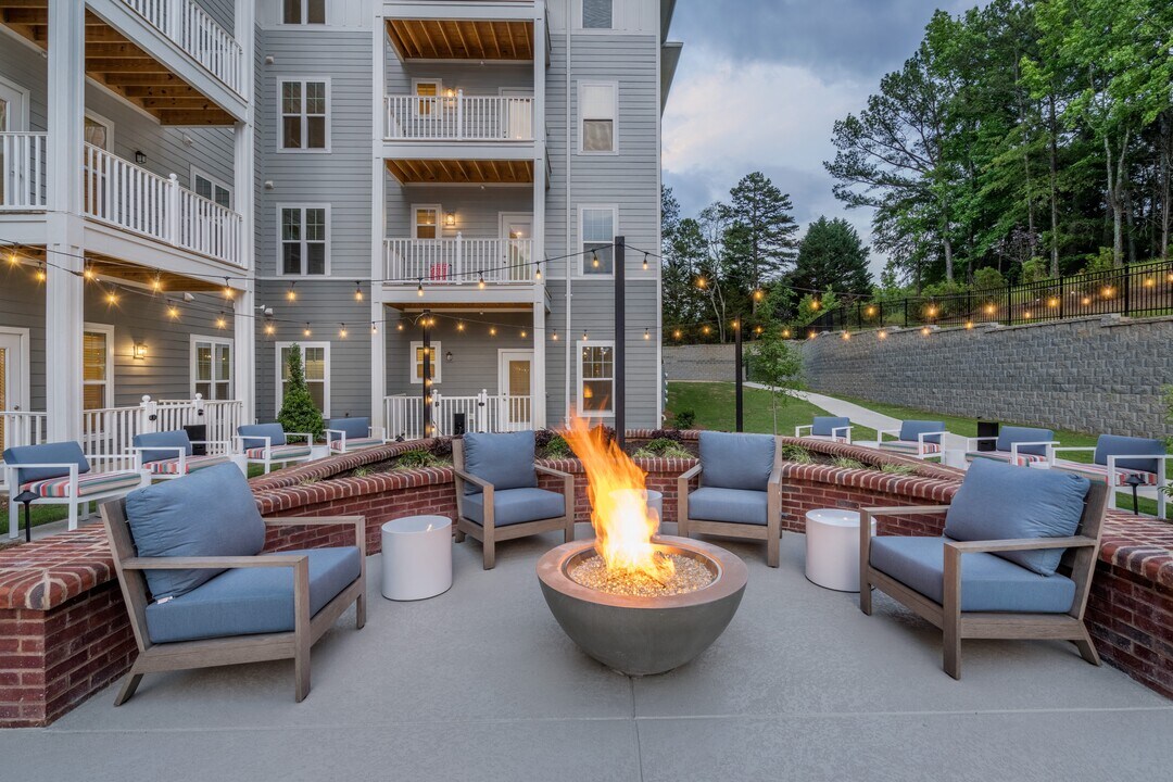 Arden at Huntersville - 55+ Active Adult in Huntersville, NC - Foto de edificio