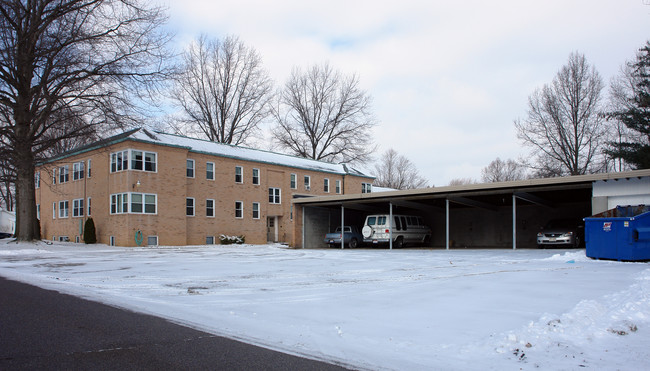 113 Fairview Ave in Canfield, OH - Building Photo - Building Photo