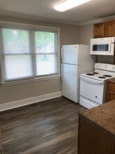 704 E Main St in Urbana, IL - Building Photo - Building Photo
