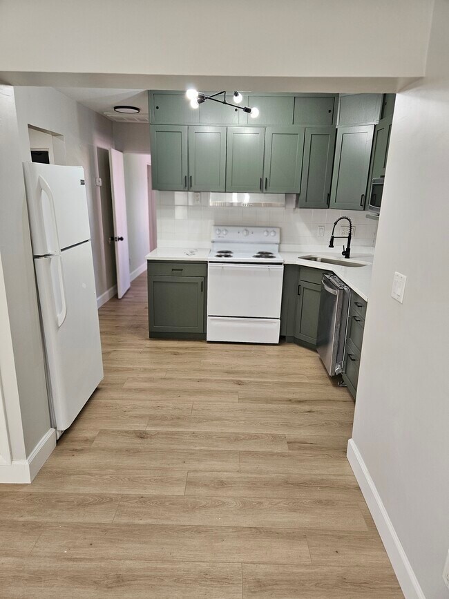 264 Ridge Rd NW in Largo, FL - Building Photo - Building Photo