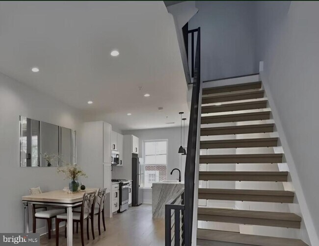 2011 S Garnet St in Philadelphia, PA - Building Photo - Building Photo