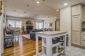 217-219-219 Clinton St in Hoboken, NJ - Building Photo - Building Photo