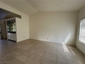 1585 Rowan Tree Dr in Las Vegas, NV - Building Photo - Building Photo