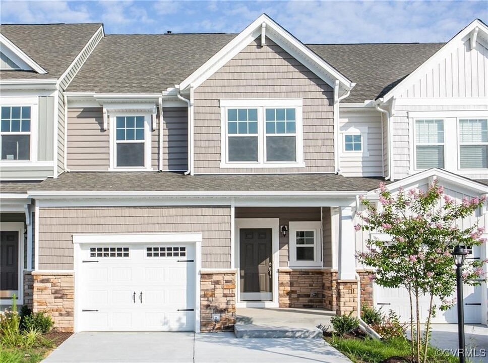 10894 Farmstead Ml Ln in Glen Allen, VA - Building Photo