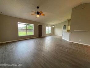 703 Americana Blvd NW in Palm Bay, FL - Building Photo - Building Photo