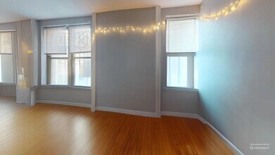 330 1/2 E St in Boston, MA - Building Photo - Building Photo