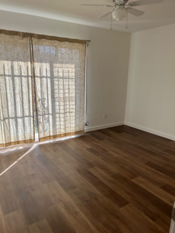 5743 La Mirada Ave in Los Angeles, CA - Building Photo - Building Photo