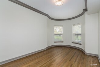 4745 S St Lawrence Ave in Chicago, IL - Building Photo - Building Photo