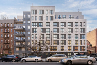 200 Linden Blvd in Brooklyn, NY - Building Photo - Building Photo