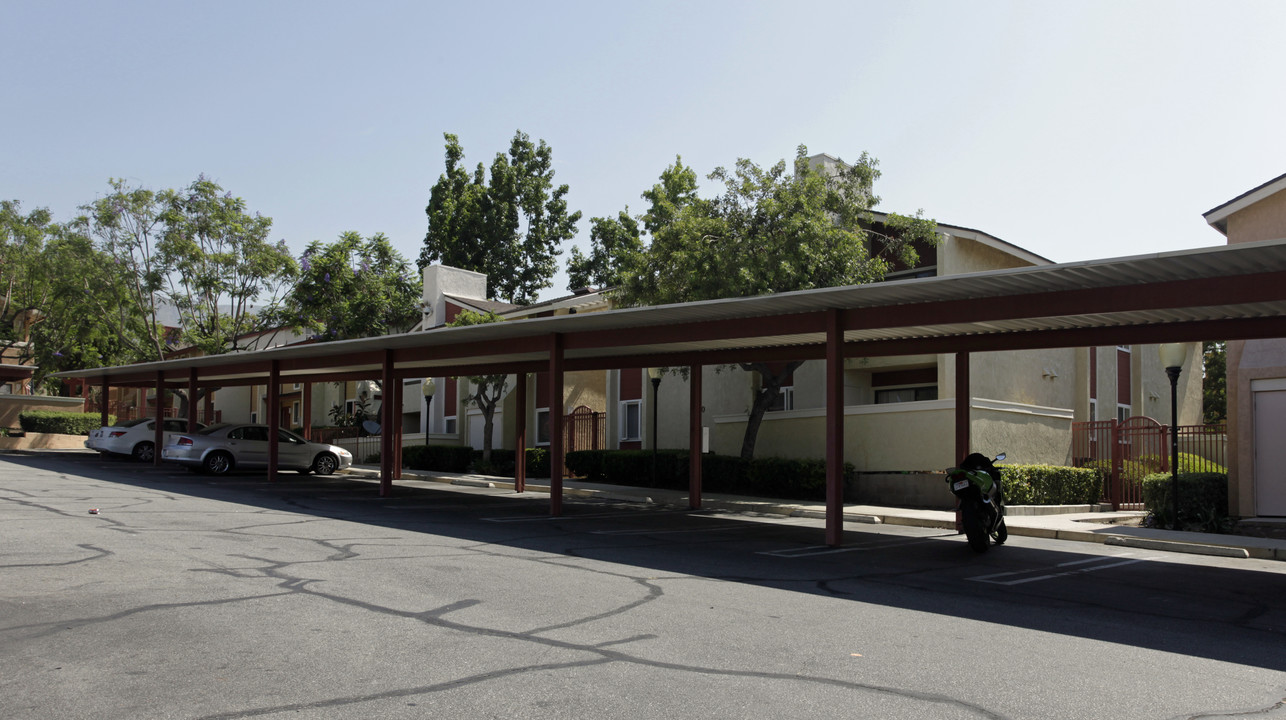 Sunset Heights in Rancho Cucamonga, CA - Foto de edificio