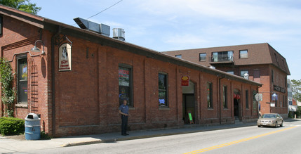 Factory Square in Mystic, CT - Foto de edificio - Building Photo