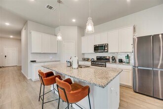 8900 Bronze Meadow Dr in Fort Worth, TX - Building Photo - Building Photo